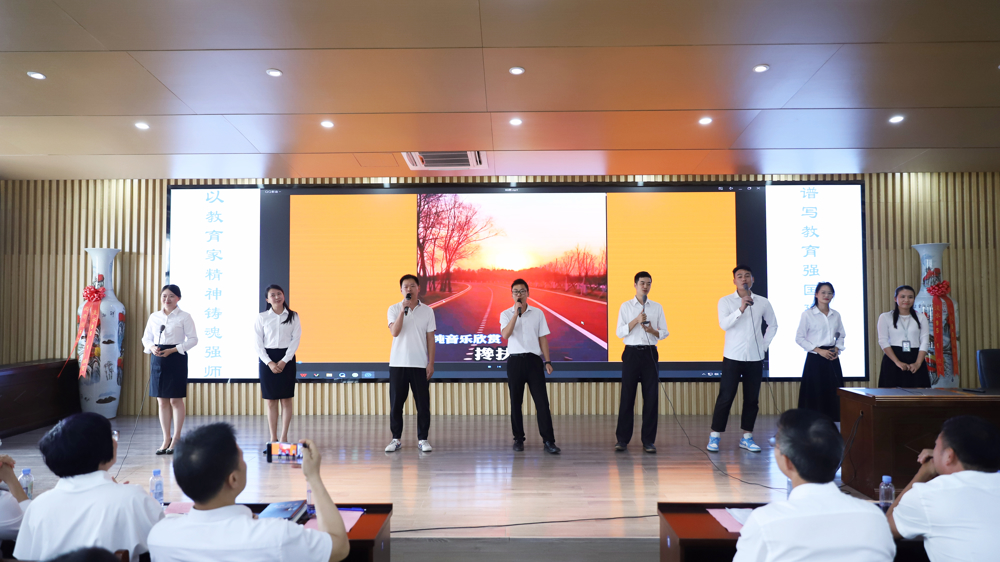 歌曲串烧表演