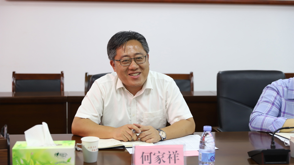 何家祥表示，期望双方开展更紧密的校地合作。